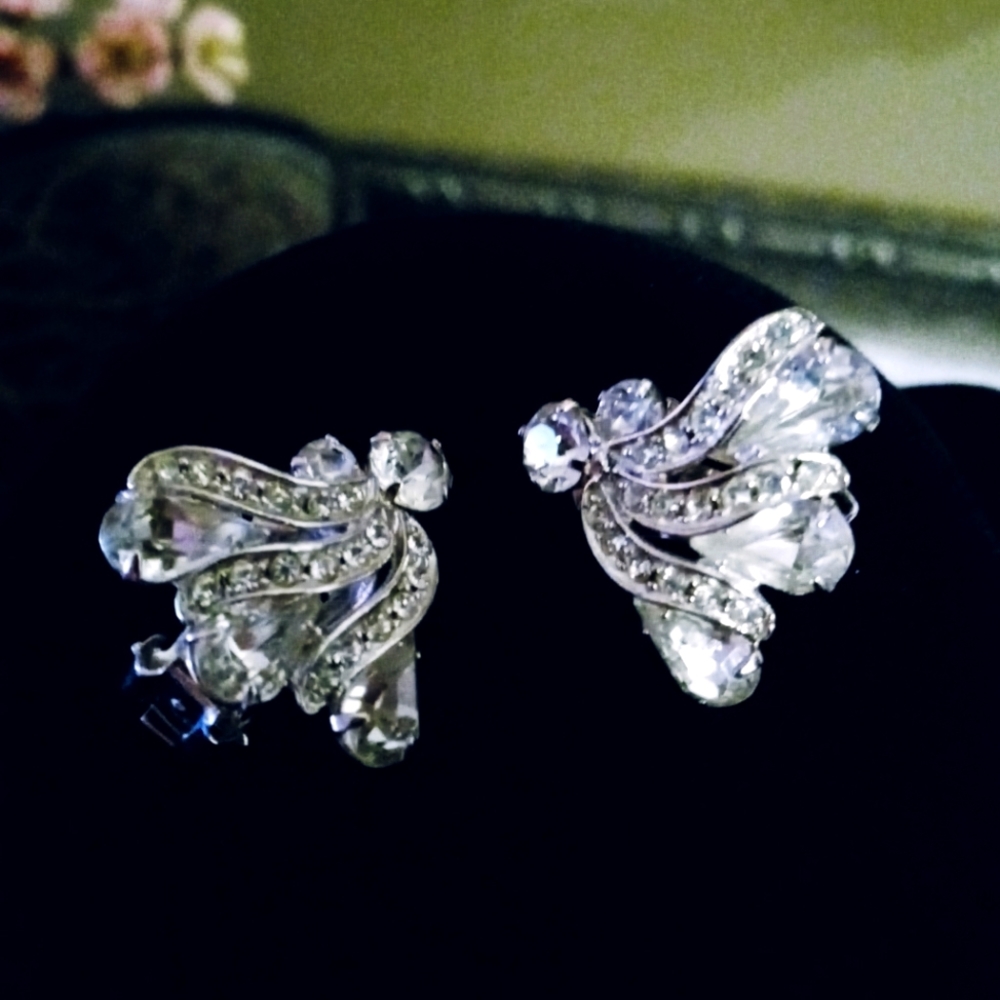 Jewelry - Earrings